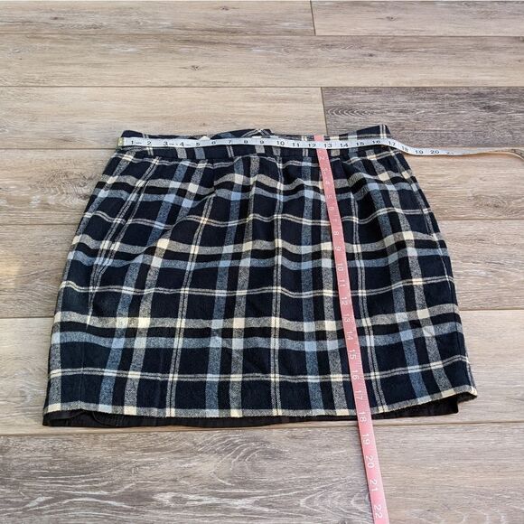 Tommy Hilfiger Plaid Skirt with pockets size 12 blue navy white. 100% cotton - Picture 4 of 11